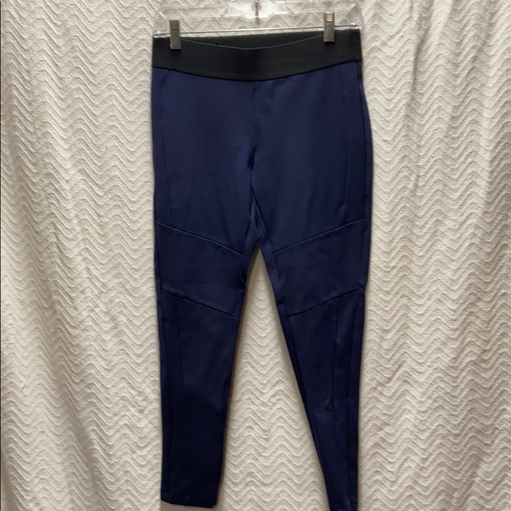 Crown & Ivy petite medium navy blue pants